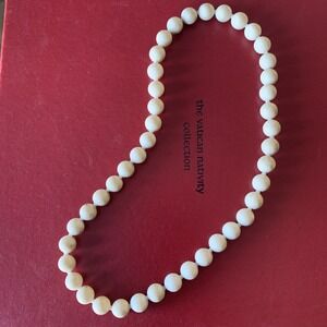 Vintage Beige‎ Cream 1960s 8.5" Pop It Bead Necklace MCM Fun Retro Plastic